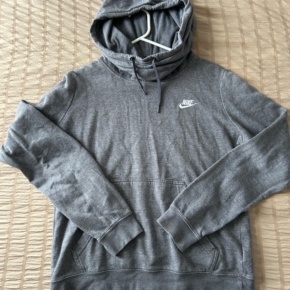Nike Heather Gray Sweatshirt